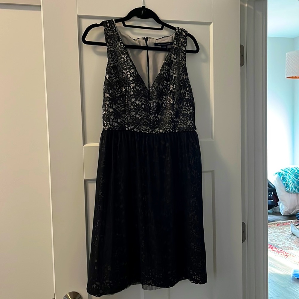 French Connection Glaze Lace V-Neck Dress HOLIDAY NWT